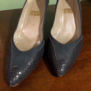 VTG Savvy Dark Navy Blue suede shoes 668 size 7 1/2 B 1980's needs heel tips